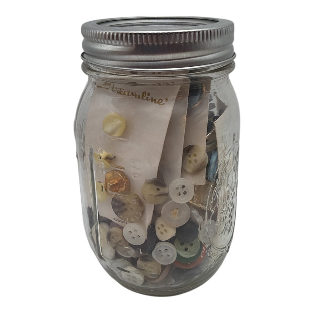Buttons Vintage Mixed Sewing Junk Creating Ball Pint Jar
